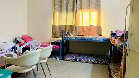Bed Space Available for Pakistani Near Danata Port Saeed /DCC in Studio Flat