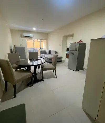1 room available for rent in a 2 bedroom apartment
