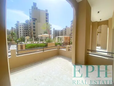 HUGE BALCONY | DIRECT POOL ACCESS | VACANT
