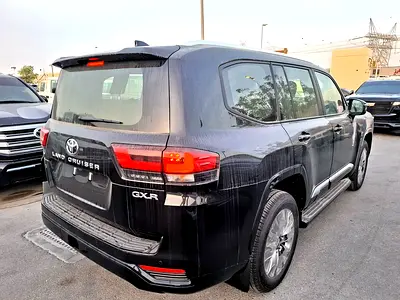 2026 Toyota LAND CRUISER 照片 2