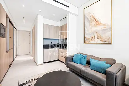 Ready to move in | Fully Furnished | 12 cheques
