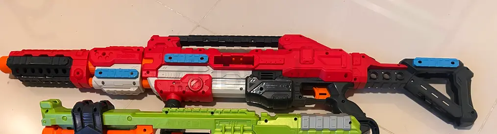 Nerf dart blaster -good condition