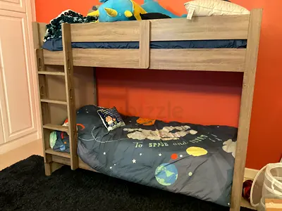 Twin Bunk Beds