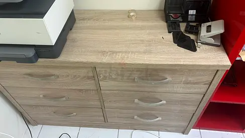 6-Drawer Wooden Dresser for Sale – Good Condition