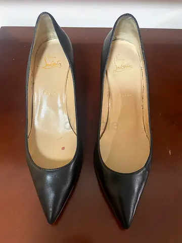 Christian Louboutin Black pointed-toe leather pumps (pair) - preowned