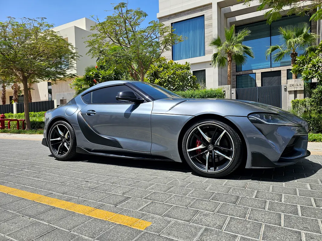 Toyota Supra 2022 — photo 1 of 12