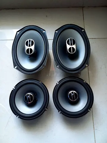 Alpine Speakers set