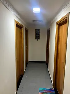 ابوهيل (سكن بنات )نظيف جدا جدا وراقي بجانب مترو القيادة