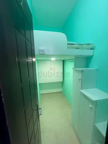 DUBAI INTERNET CITY PARTITION