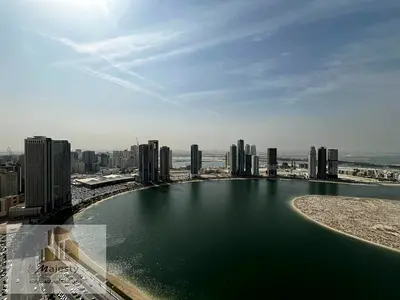 دوبلكس فاخر للإيجار – الشارقة | إطلالة بحرية