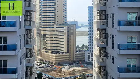 CHARMING 1 BEDROOM WITH STREET VIEW