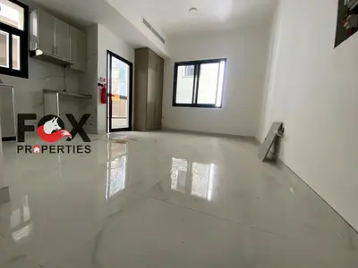 ستديو للايجار السنوي بالعالية | بناية جديدة اول ساكن | خزائن حائط | بلكونة باطلالة مفتوحة | موقع استراتيجي علي محمد بن زايد سهل الخروج لدبي والشارقة
