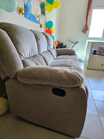 3-Seater Beige Fabric Recliner Sofa in Good Condition
