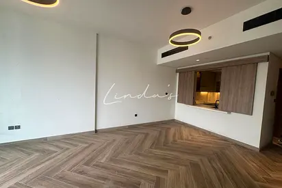 399 Hills Park | Pool view | Specious | HO soon