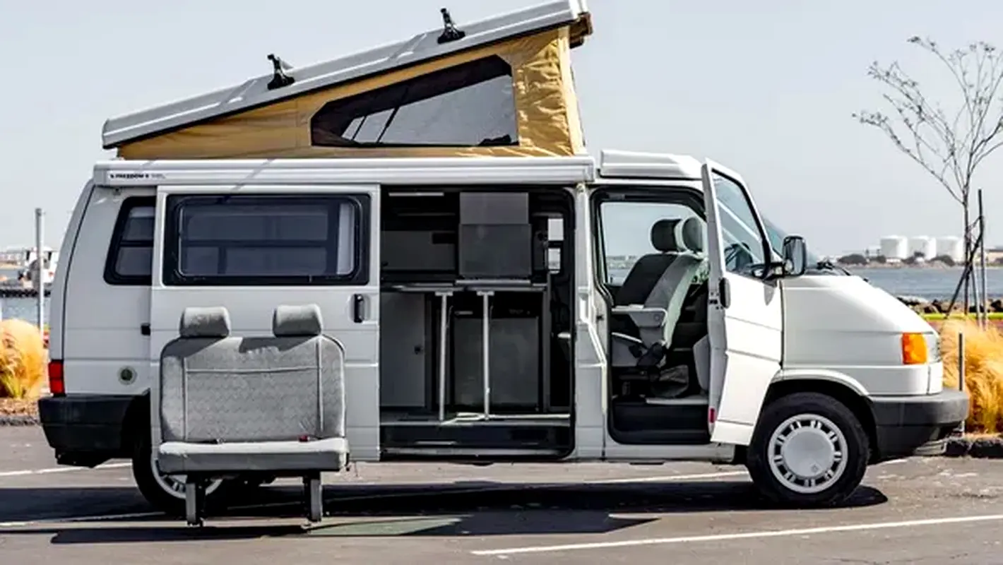 Volkswagen Eurovan 1995 — photo 1 of 18