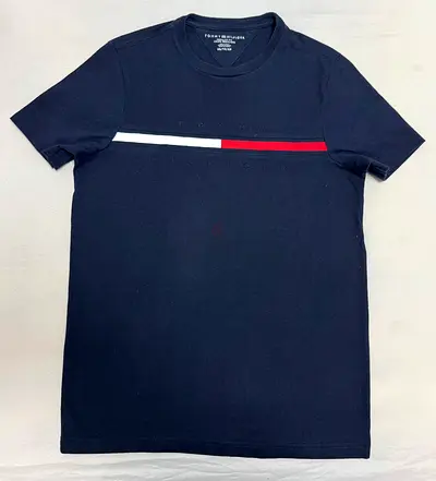 Tommy Hilfiger navy crew neck t-shirt - men’s XS