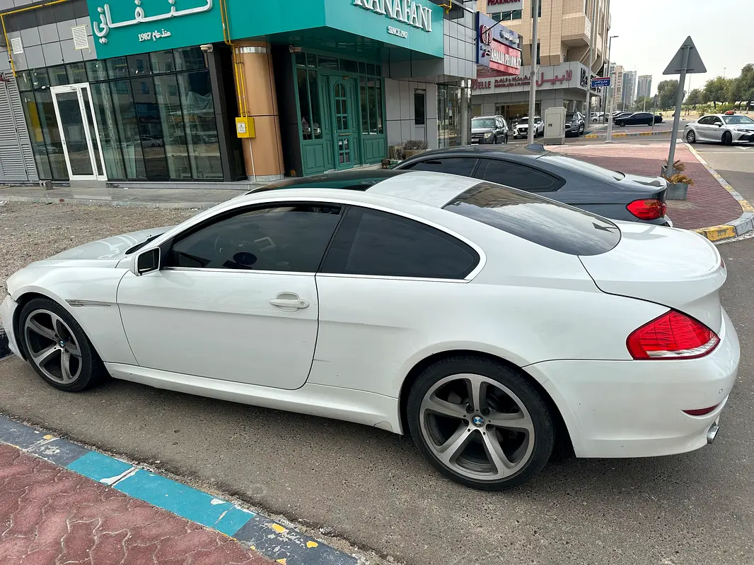 BMW 6-Series 2009 — photo 1 of 7
