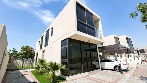 Elegant 6BR + Maid Villa | Large Layout /Strong Rental Demand