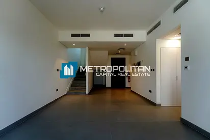 Single Row | Private Garden | Vacant | Prime Area