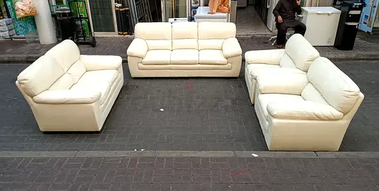 Cream Leather 3-2-1 -1 Sofa Set — Good Condition