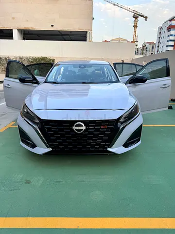 2023 Nissan Altima SR FWD