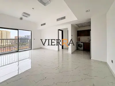 Bright & Ready To Move In l Open View l Prime Location