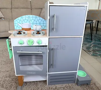 Wooden Pretend Play Kitchen with Oven, Fridge and Accessories - excellent  Condition