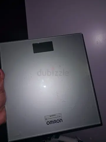 Omron digital body weight scale - glass top, working condition
