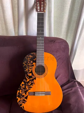 Acoustic Guitar - Yamaha C40