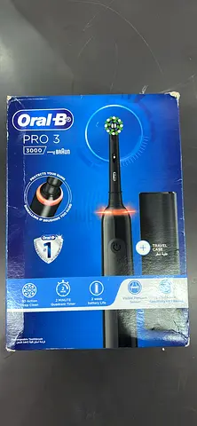 Oral-B Pro 3 3000 Electric Toothbrush (Boxed) - Good Condition