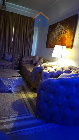 شقة غرفة وصالة مقسمة غرفتين
