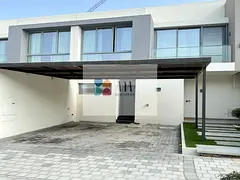 Single Row | Vastu Compliant | Brand New | Vacant on Transfer