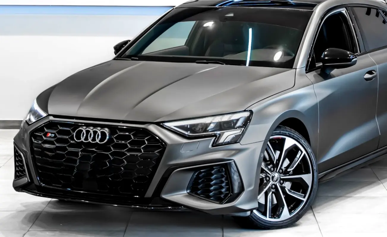 Audi S3 2023 — photo 1 of 4