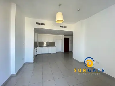 Low floor, Unfurnished , Vacant now