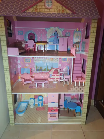 Wooden 3-Storey Pink Dollhouse with Furniture - excellent Condition