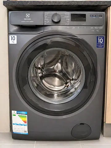 Electrolux 10kg Front Load Washing Machine - Dark Grey, Like New under WARRANTY UNTIL DECEMBER 2026