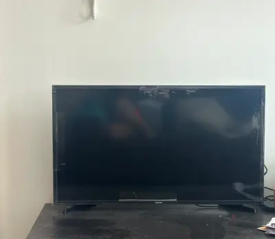 32-inch Samsung LED TV - Excellent condition