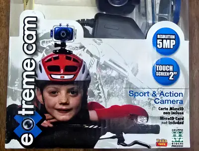 Extreme Cam Sport  Action Camera (5MP, 2 Touchscreen) - New/In Box