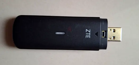 ZTE MF833 series 4G LTE USB modem dongle
