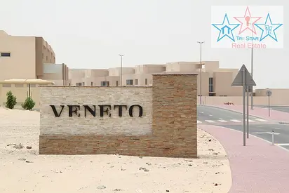 LARGE VILLA IN VENETO WITH RETAIL FACILITIE