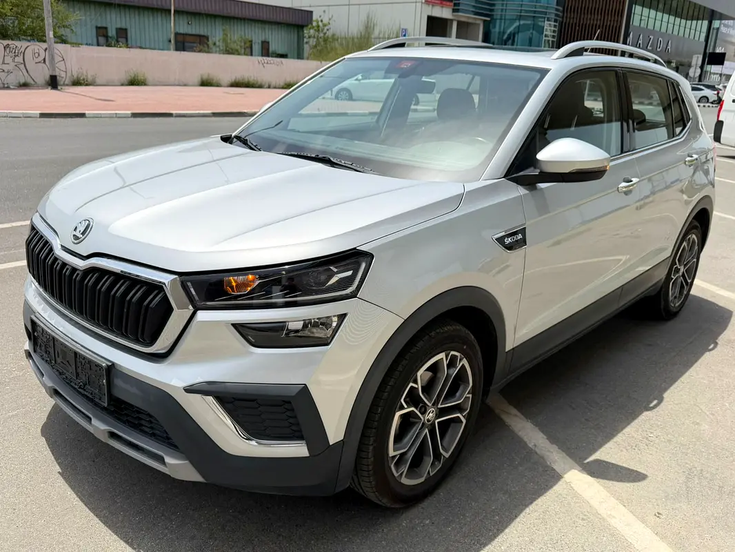 Skoda Kushaq 2023 — photo 1 of 12