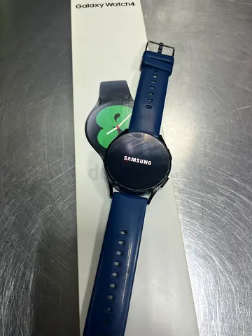 Samsung Watch 4, size 42