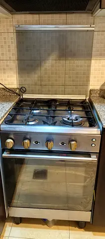 Used freestanding gas cooker with oven - stainless steel