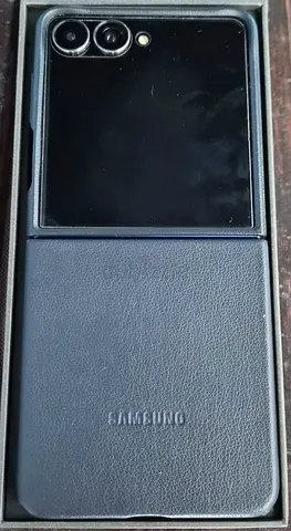 Samsung Galaxy Flip 7 256GB 5G 12GB RAM new with box TRA version