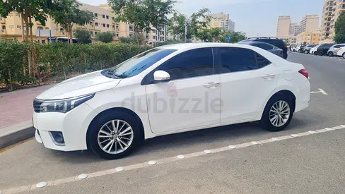 2015 COROLLA 60TH ANIVERSARY EDITION TOUCH START ALLOYS LEATHER AL FUTTAIM GULF GCC