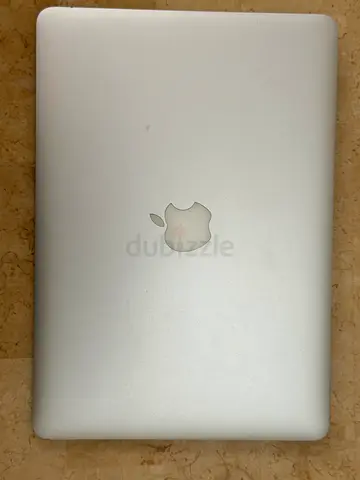 Apple MacBook 2015 (Silver) - excellent Condition