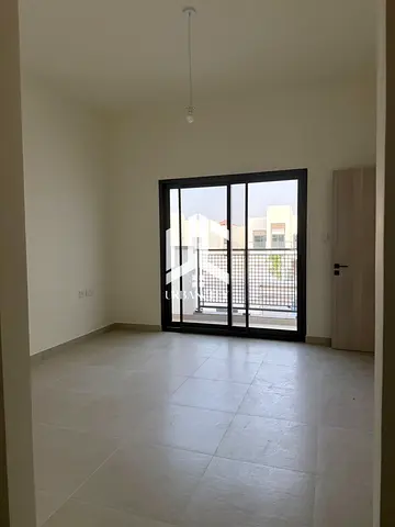 Exclusive 3BHK Single-Row with Modern Features