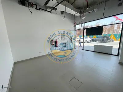 Like 🆕 Building Spacious Shop Available For Rent In Al Jada Open Areas