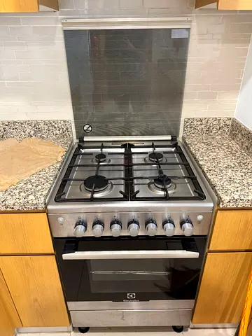 Electrolux Stainless Steel Gas Cooker with Oven - 4 Burners, Good Condition