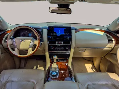 2015 Infiniti QX80 — фото 9